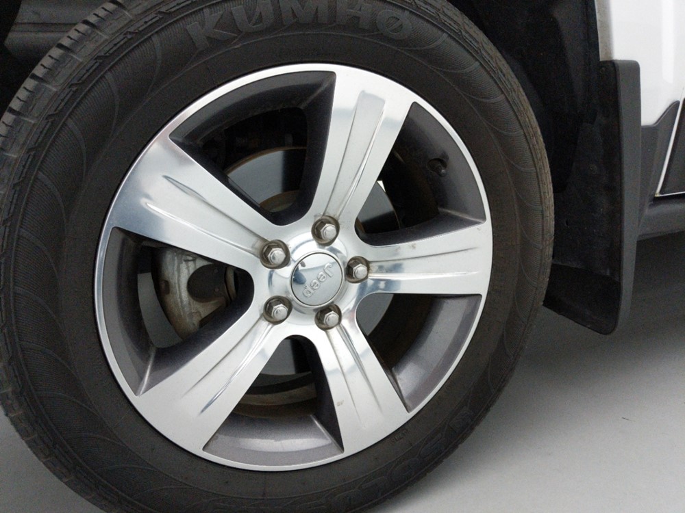 2016 Jeep Patriot - Wheel