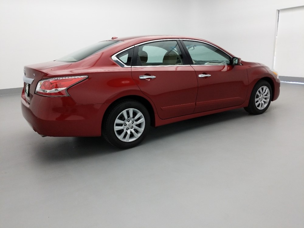 2015 Nissan Altima - Passenger Rear Side