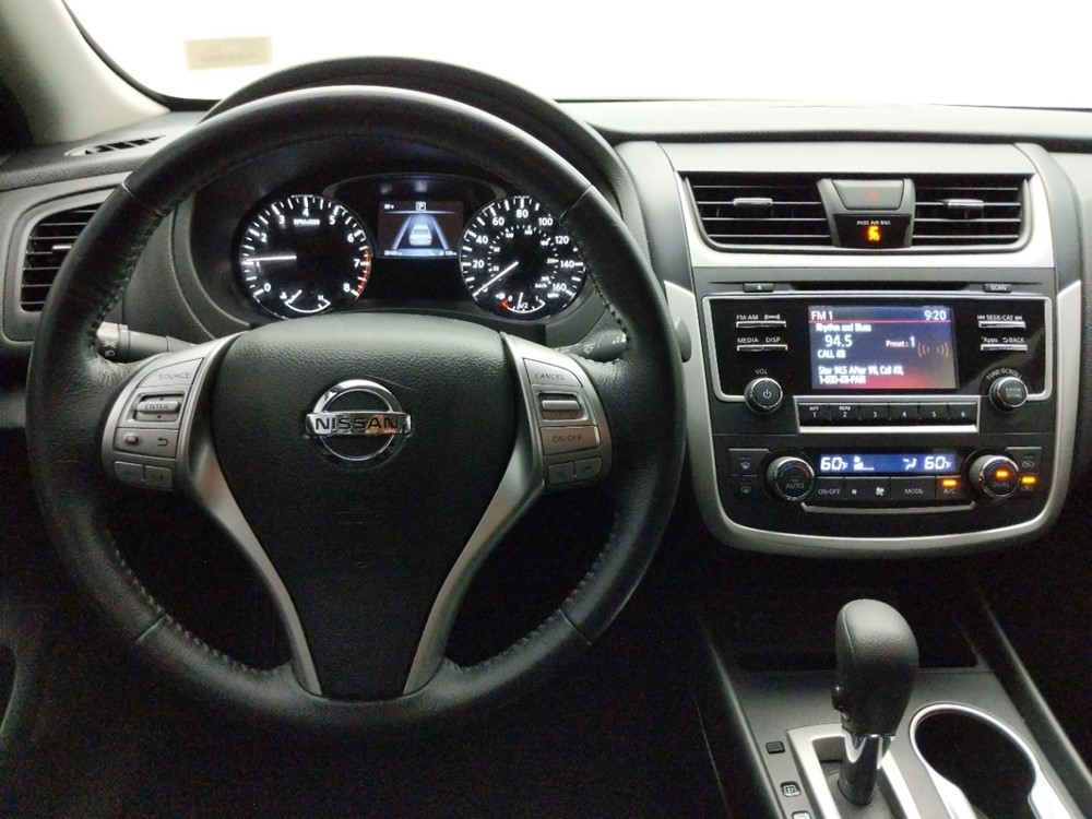 2016 Nissan Altima - Driver Dash