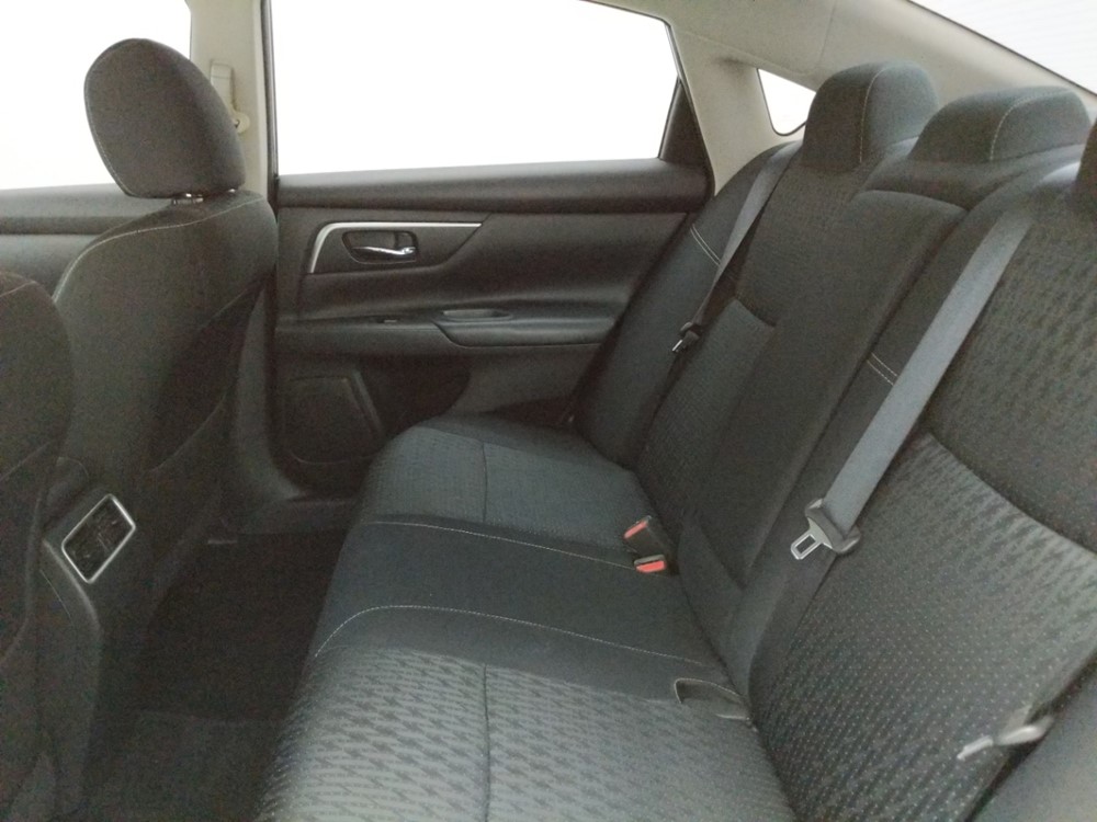 2016 Nissan Altima - Driver Rear Seat