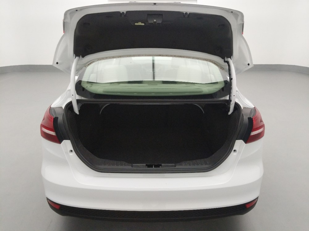 2018 Ford Focus - Trunk
