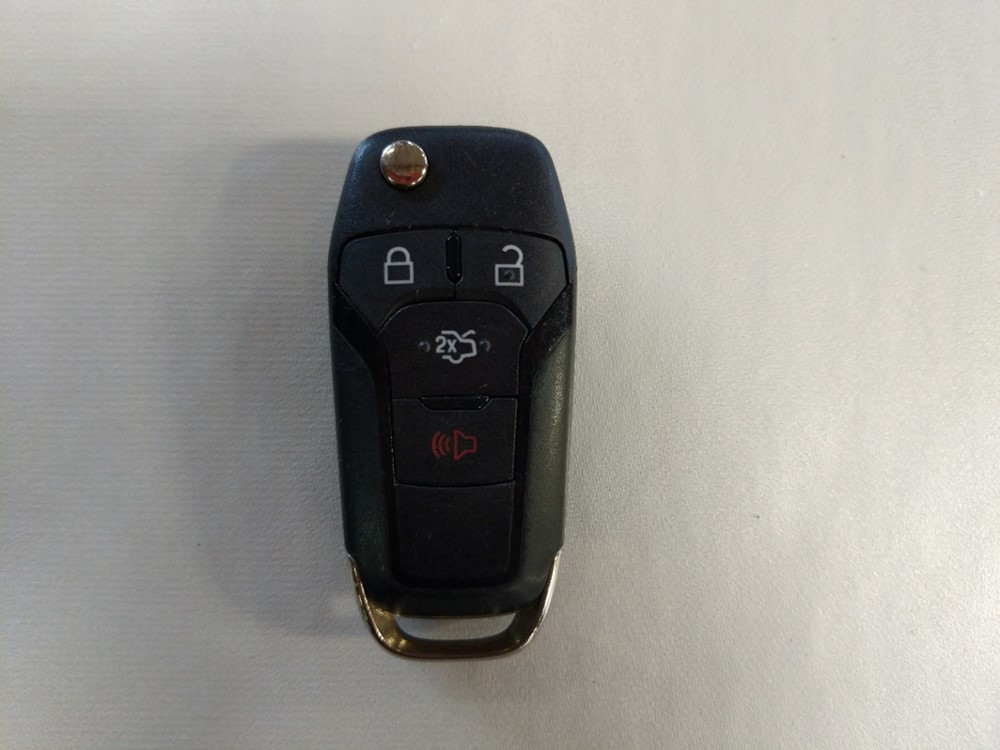 2016 Ford Fusion - Keys