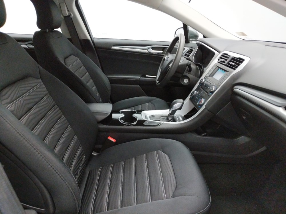 2016 Ford Fusion - Passenger Front Seat