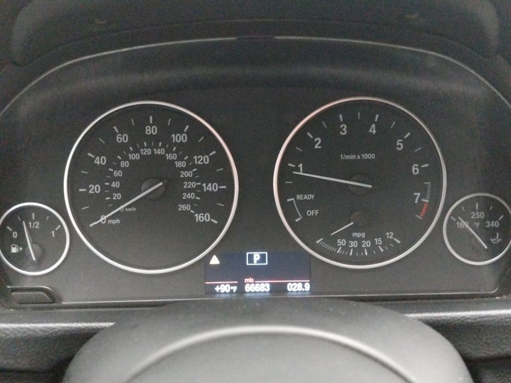 2013 BMW 320i - Odometer Close Up