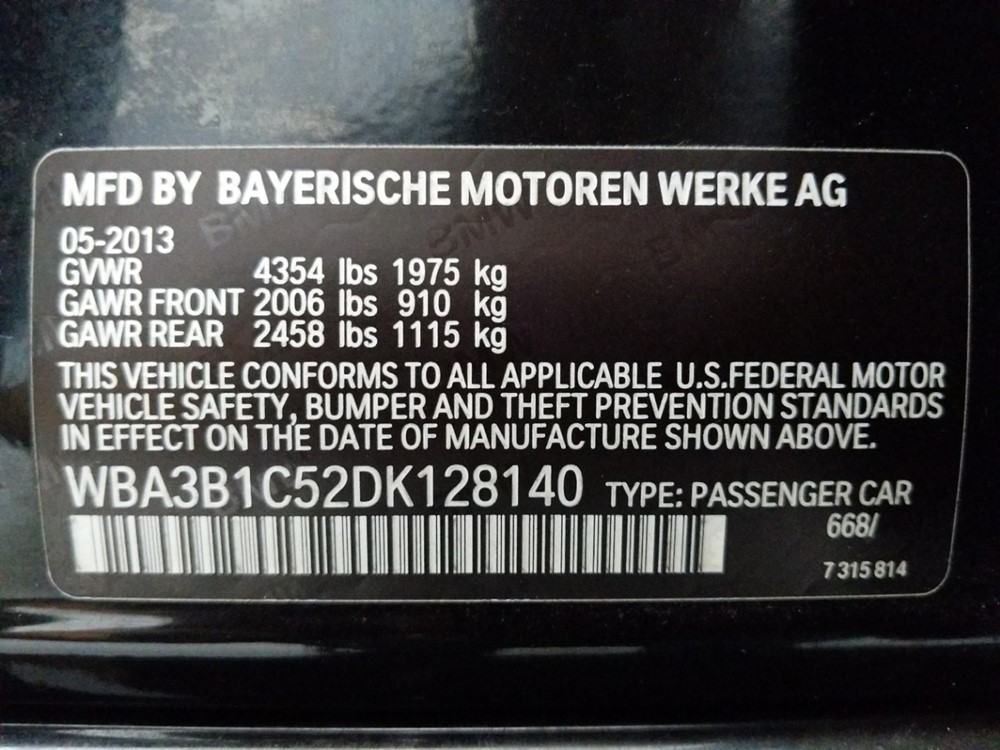 2013 BMW 320i - VIN Plate