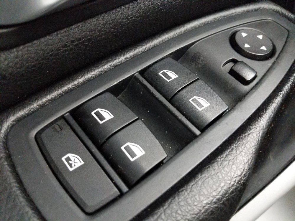 2013 BMW 320i - Driver Power Windows/Lock Control