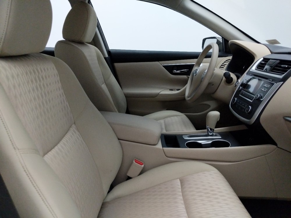 2016 Nissan Altima - Passenger Front Seat