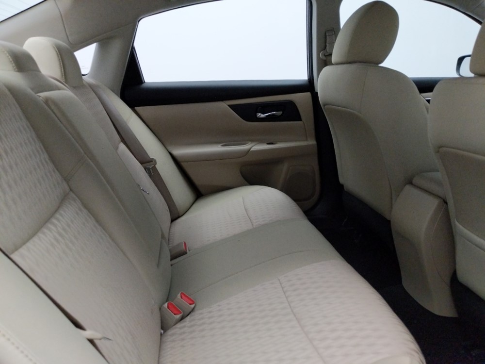 2016 Nissan Altima - Passenger Rear Seat
