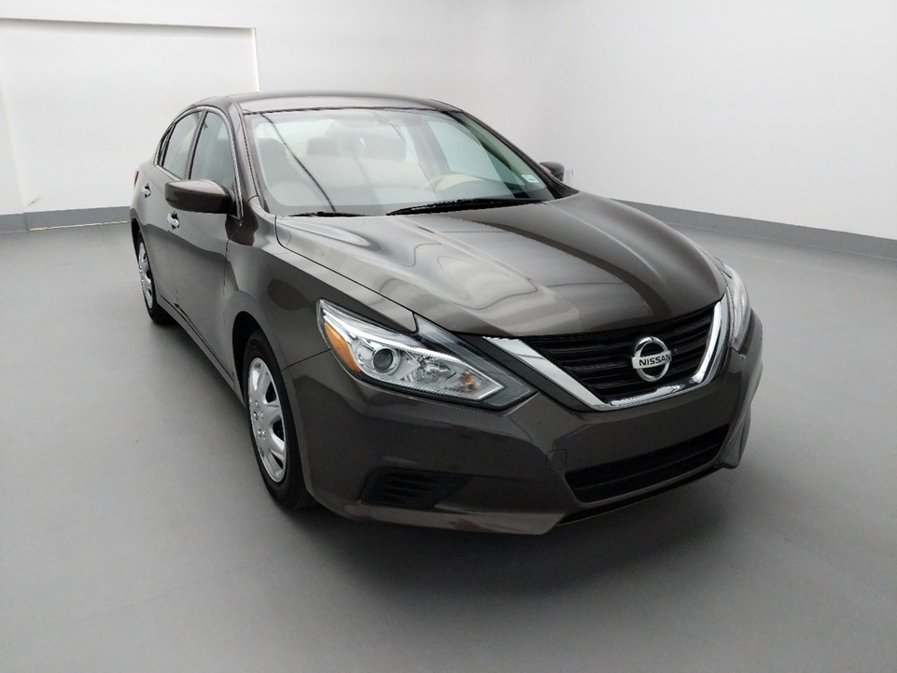 2016 Nissan Altima - Passenger Front Hood