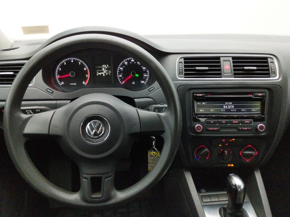 2012 Volkswagen Jetta - Driver Dash