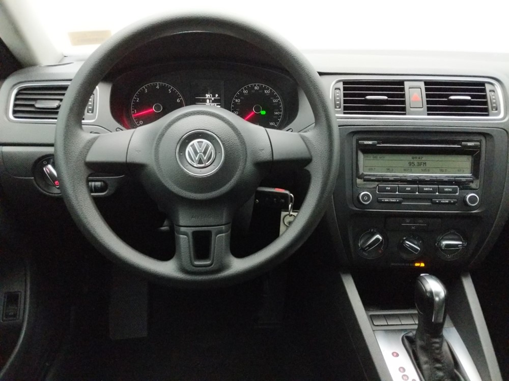 2011 Volkswagen Jetta - Driver Dash
