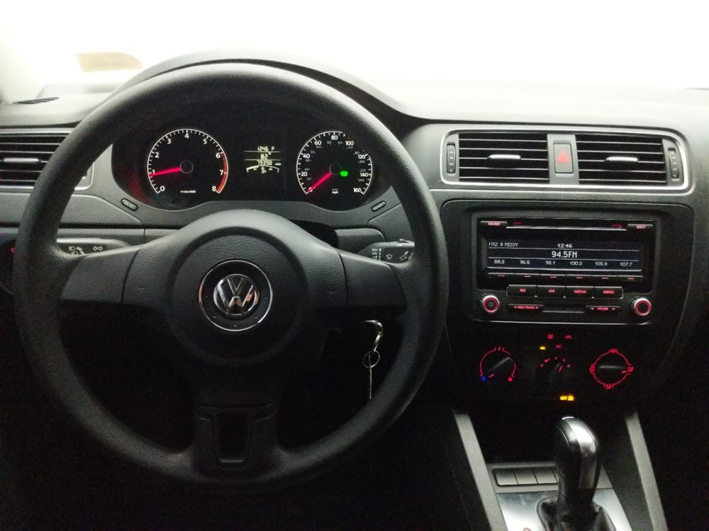2012 Volkswagen Jetta - Driver Dash