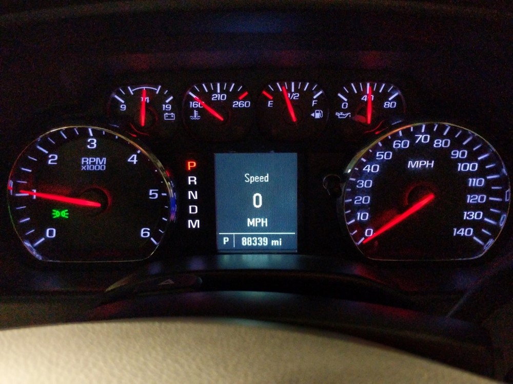 2015 Chevrolet Silverado 1500 - Odometer Close Up