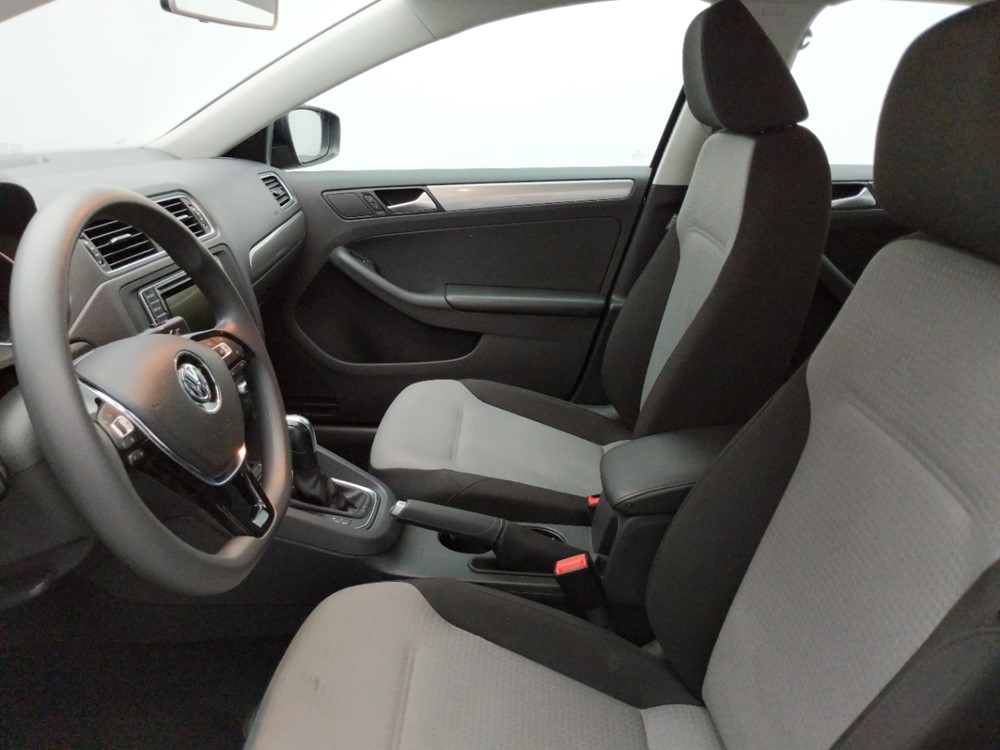2018 Volkswagen Jetta - Driver Front Seat