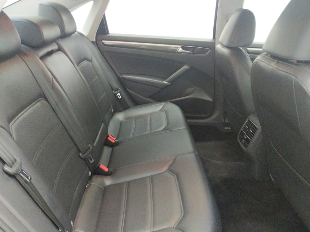 2016 Volkswagen Passat - Passenger Rear Seat