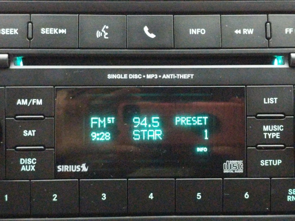 2012 Jeep Grand Cherokee - Stereo Package