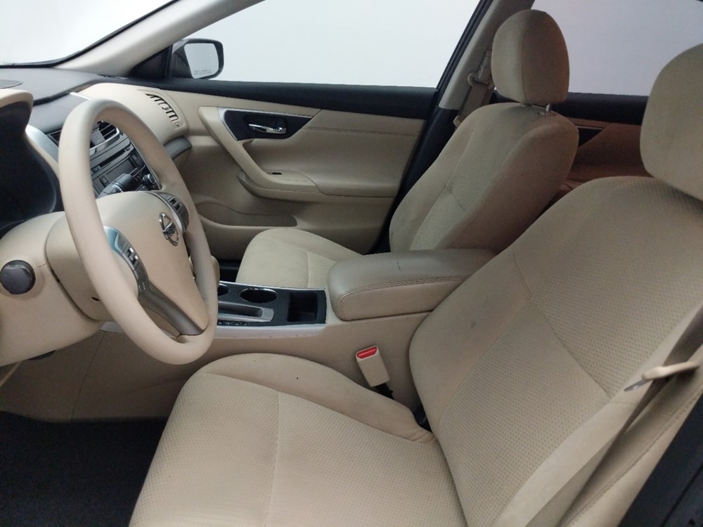 2015 Nissan Altima - Driver Front Seat