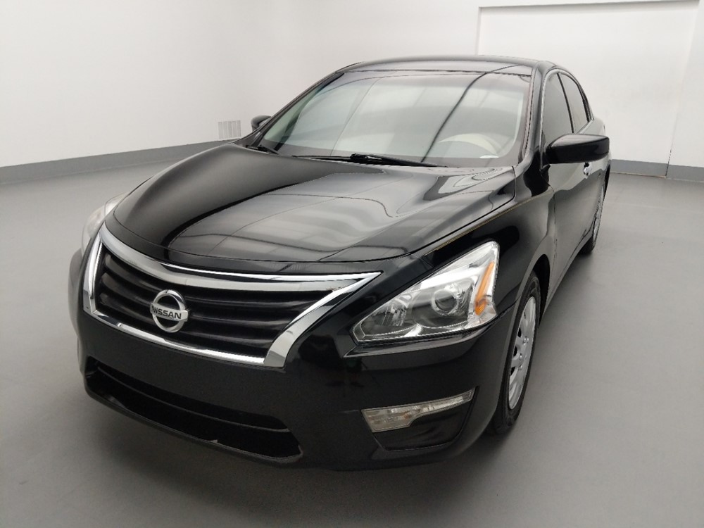 2015 Nissan Altima - Driver Front Hood