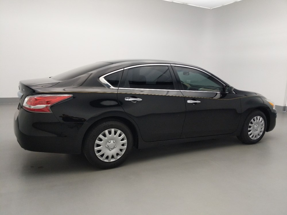 2015 Nissan Altima - Passenger Rear Side
