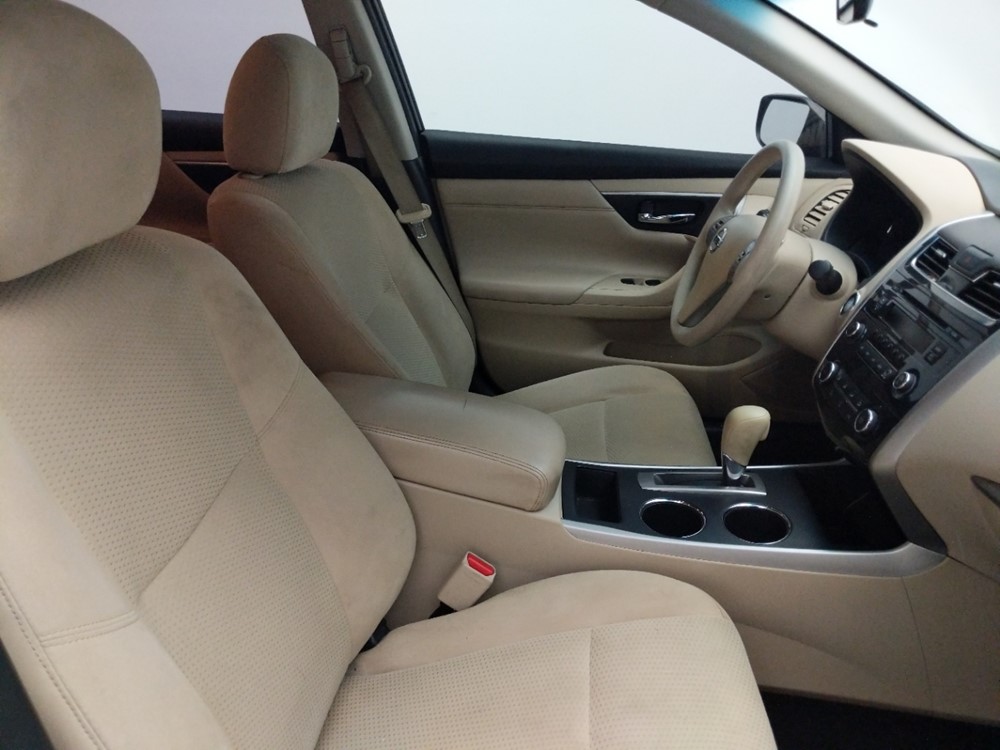 2015 Nissan Altima - Passenger Front Seat