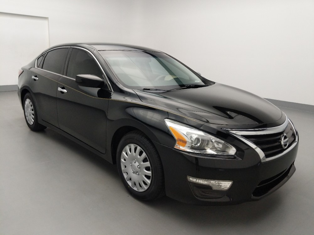 2015 Nissan Altima - Passenger Front Bumper