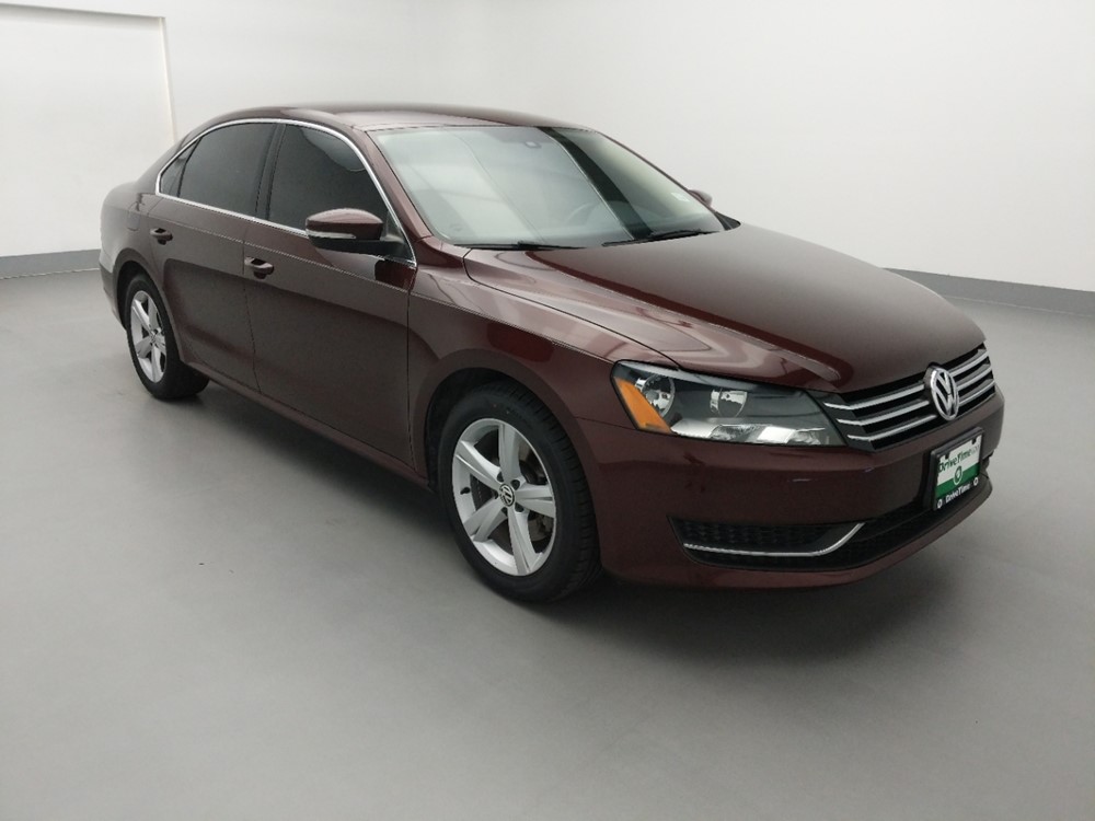 2014 Volkswagen Passat - Passenger Front Bumper