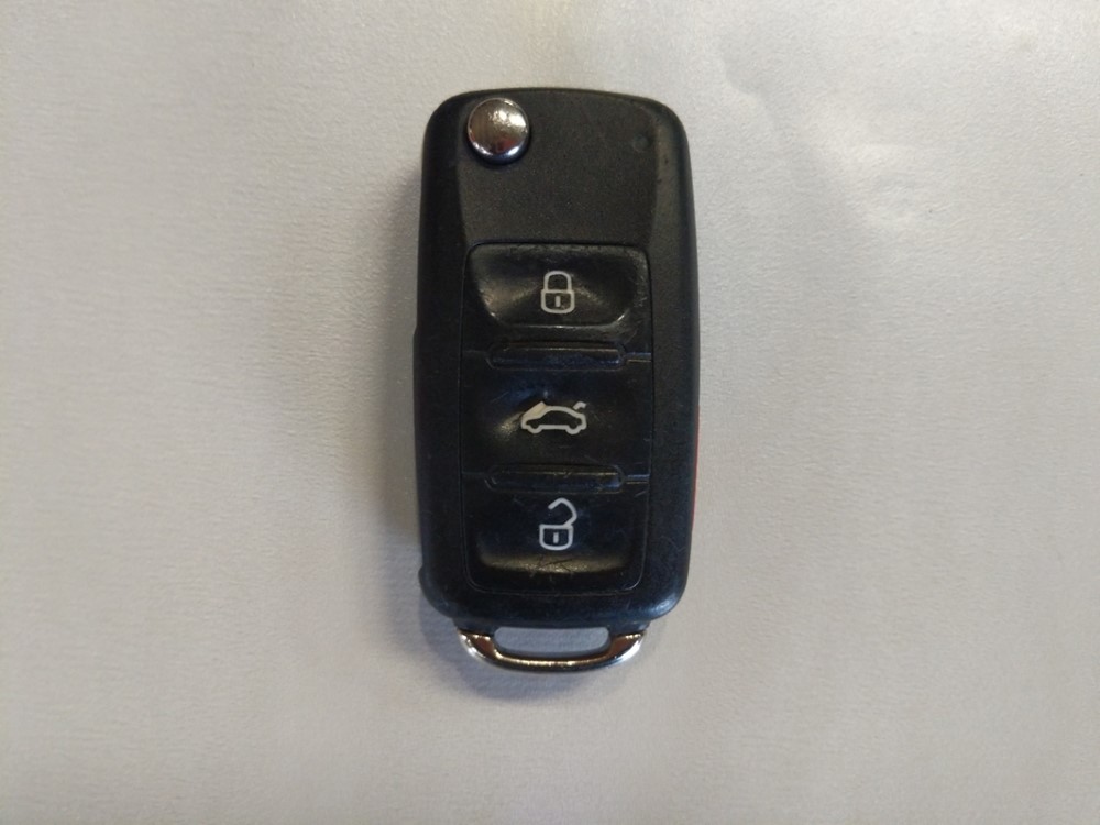 2014 Volkswagen Passat - Keys