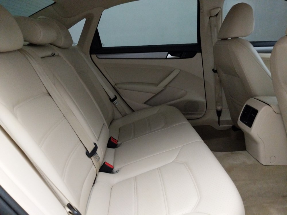 2014 Volkswagen Passat - Passenger Rear Seat