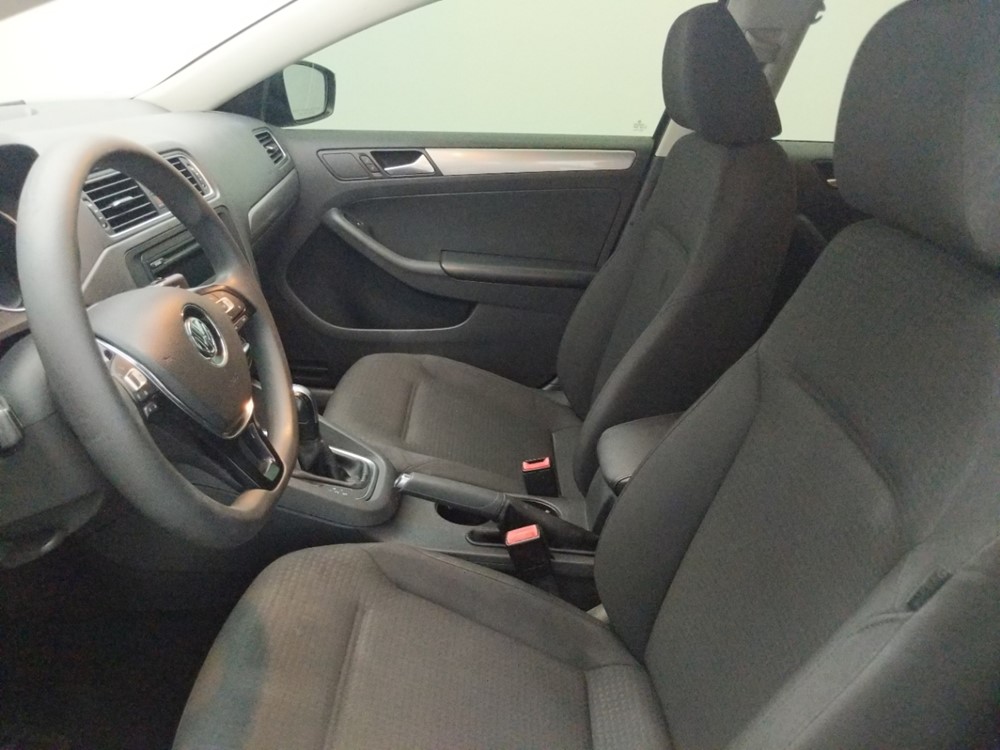 2015 Volkswagen Jetta - Driver Front Seat