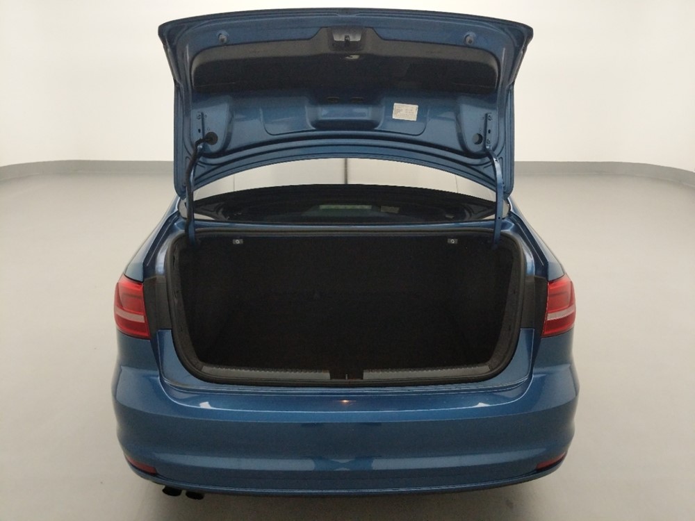 2015 Volkswagen Jetta - Trunk
