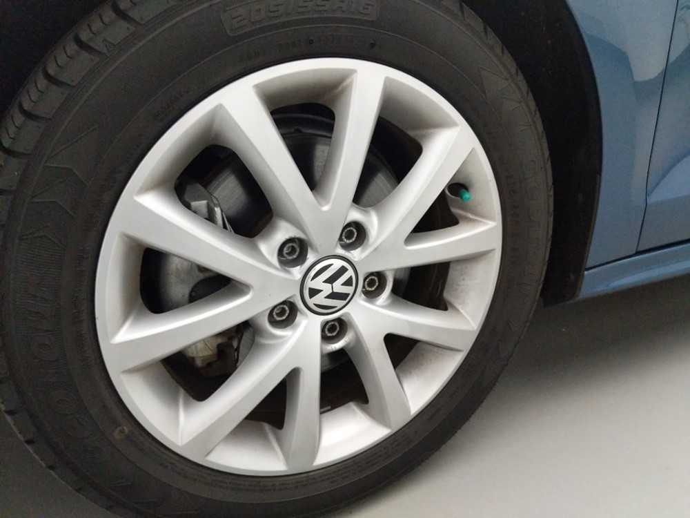 2015 Volkswagen Jetta - Wheel