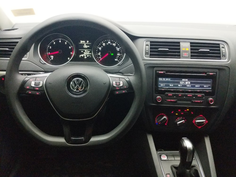 2015 Volkswagen Jetta - Driver Dash
