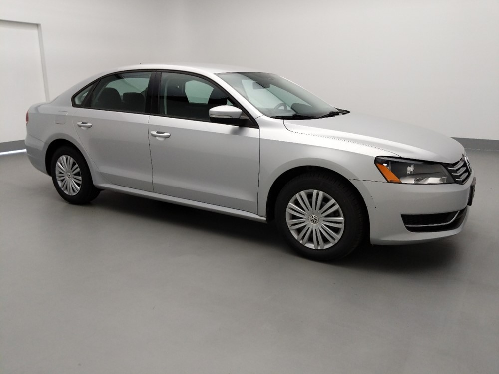 2015 Volkswagen Passat - Passenger Front Side