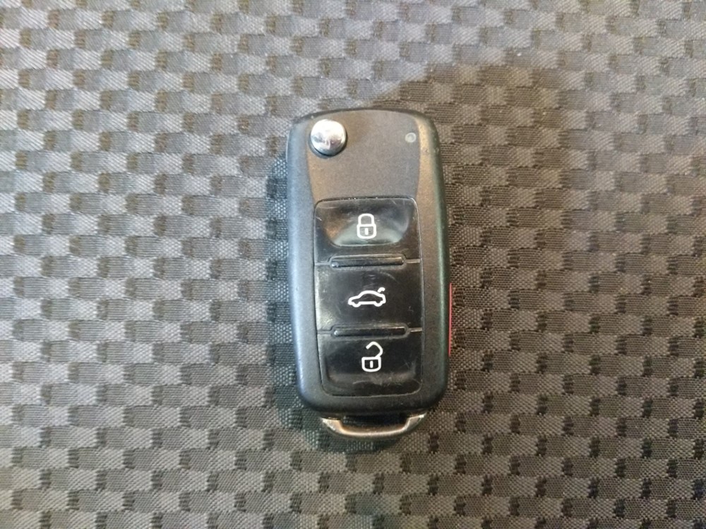 2015 Volkswagen Passat - Keys