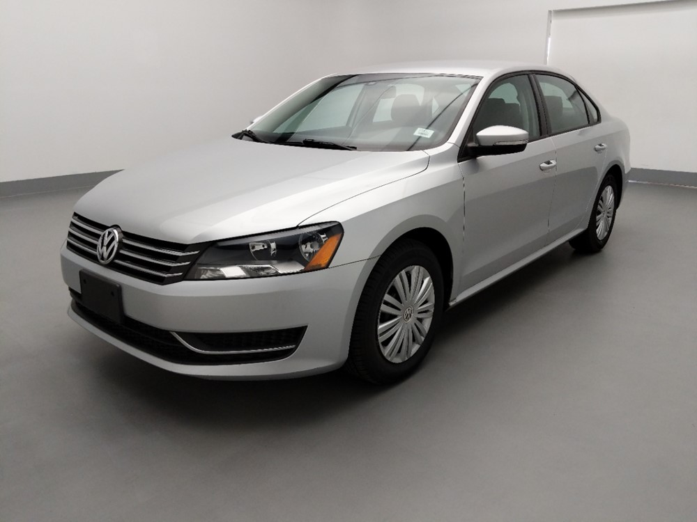 2015 Volkswagen Passat - Driver Front Bumper