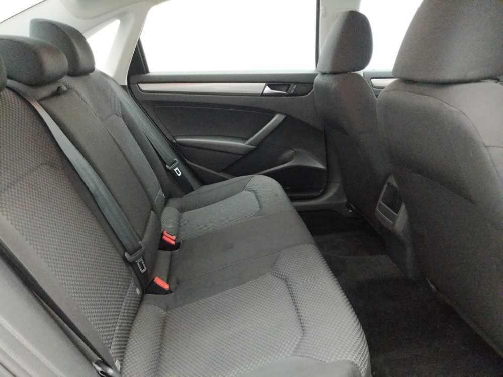 2015 Volkswagen Passat - Passenger Rear Seat