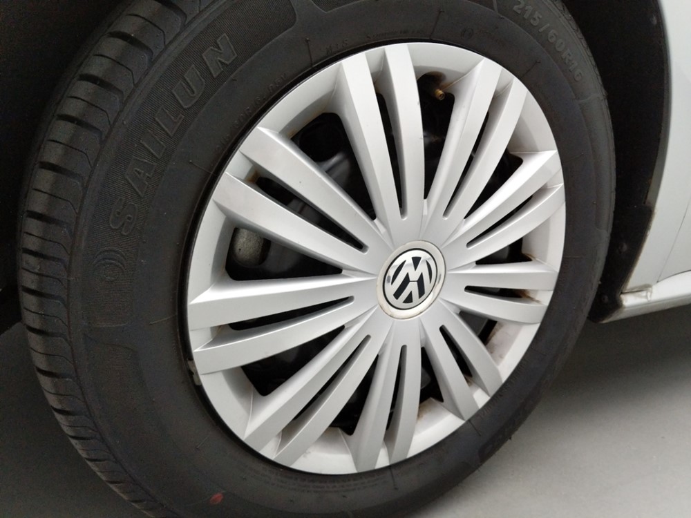 2015 Volkswagen Passat - Wheel