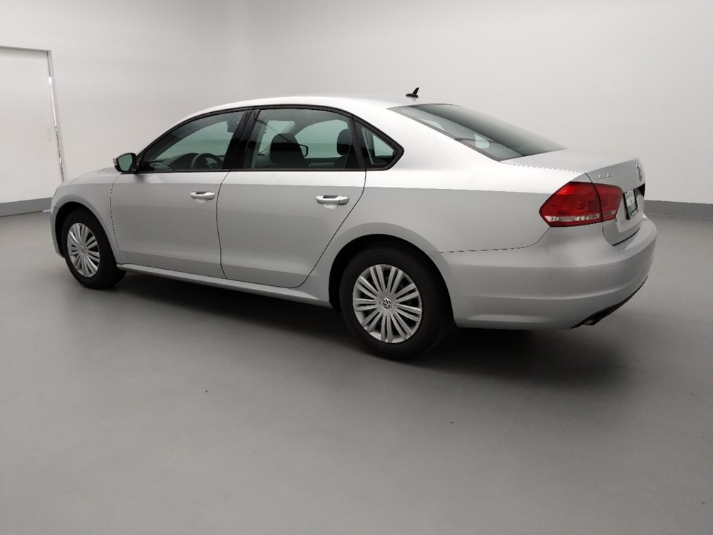 2015 Volkswagen Passat - Driver Rear Side