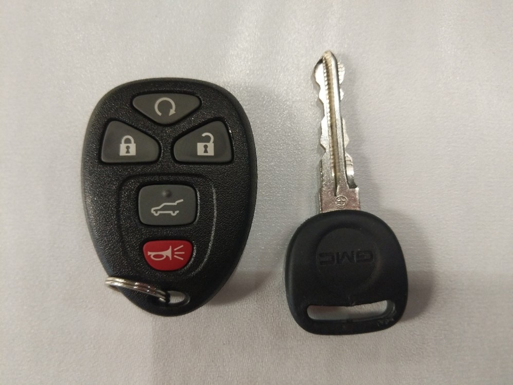 2016 GMC Acadia - Keys