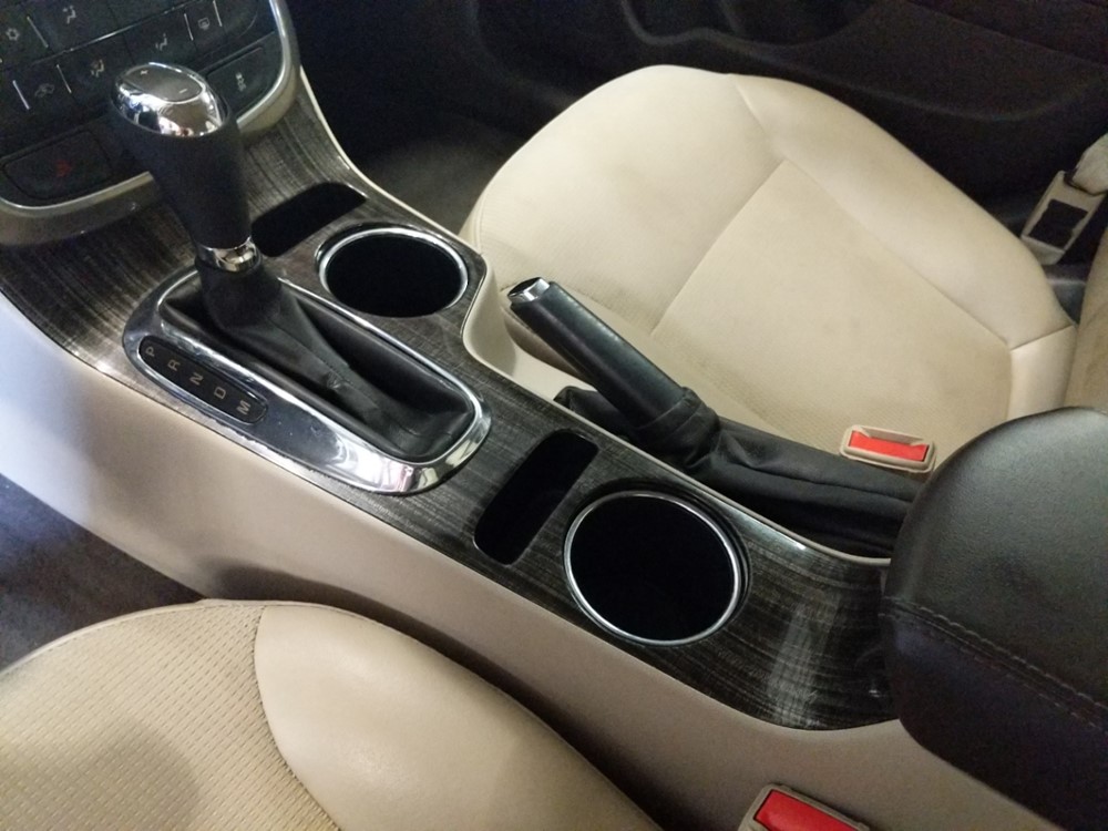 2016 Chevrolet Malibu - Center Console/Cup Holders