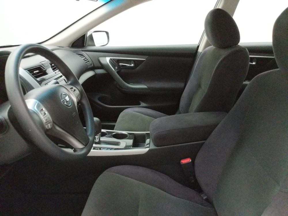 2013 Nissan Altima - Driver Front Seat