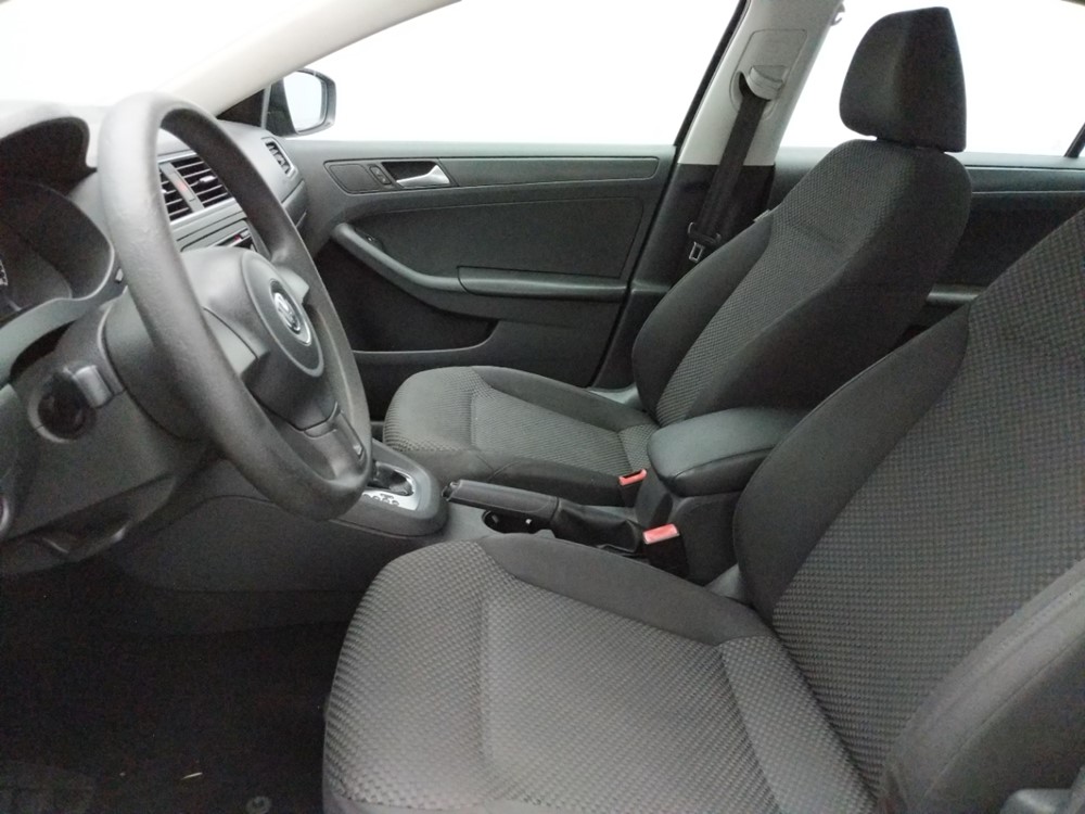 2013 Volkswagen Jetta - Driver Front Seat