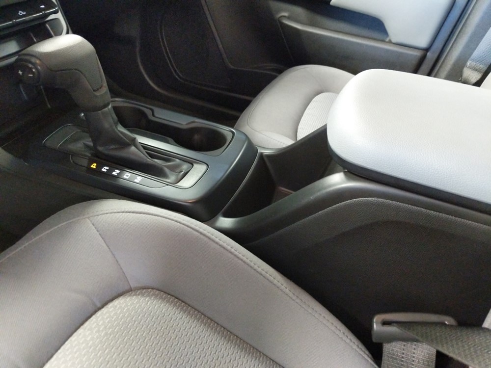 2015 Chevrolet Colorado - Center Console/Cup Holders