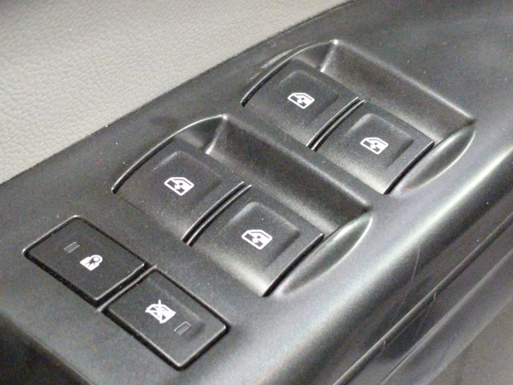 2015 Chevrolet Colorado - Driver Power Windows/Lock Control