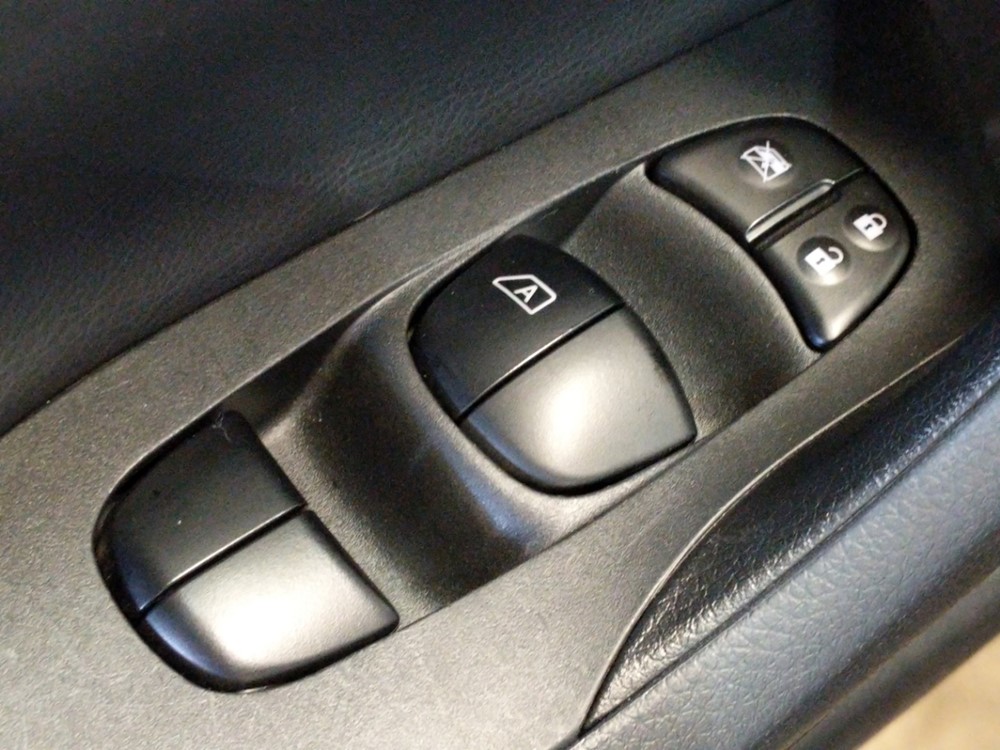 2017 Nissan Altima - Driver Power Windows/Lock Control