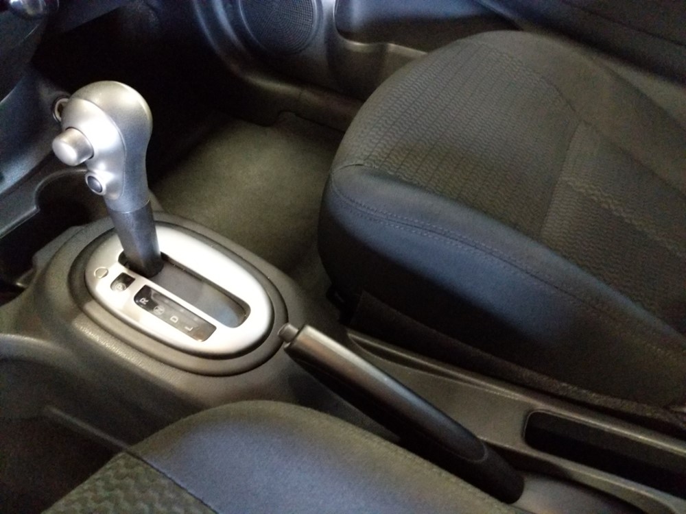 2017 Nissan Versa - Center Console/Cup Holders