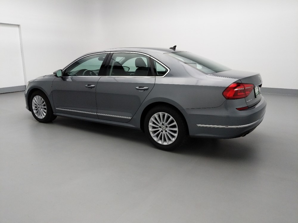 2016 Volkswagen Passat - Driver Rear Side
