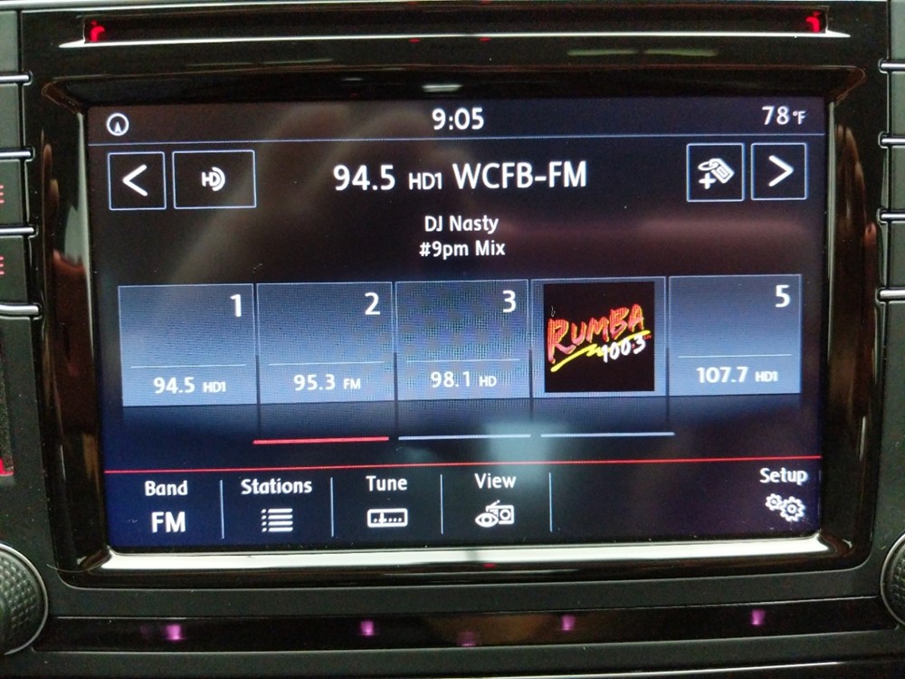 2016 Volkswagen Passat - Stereo Package