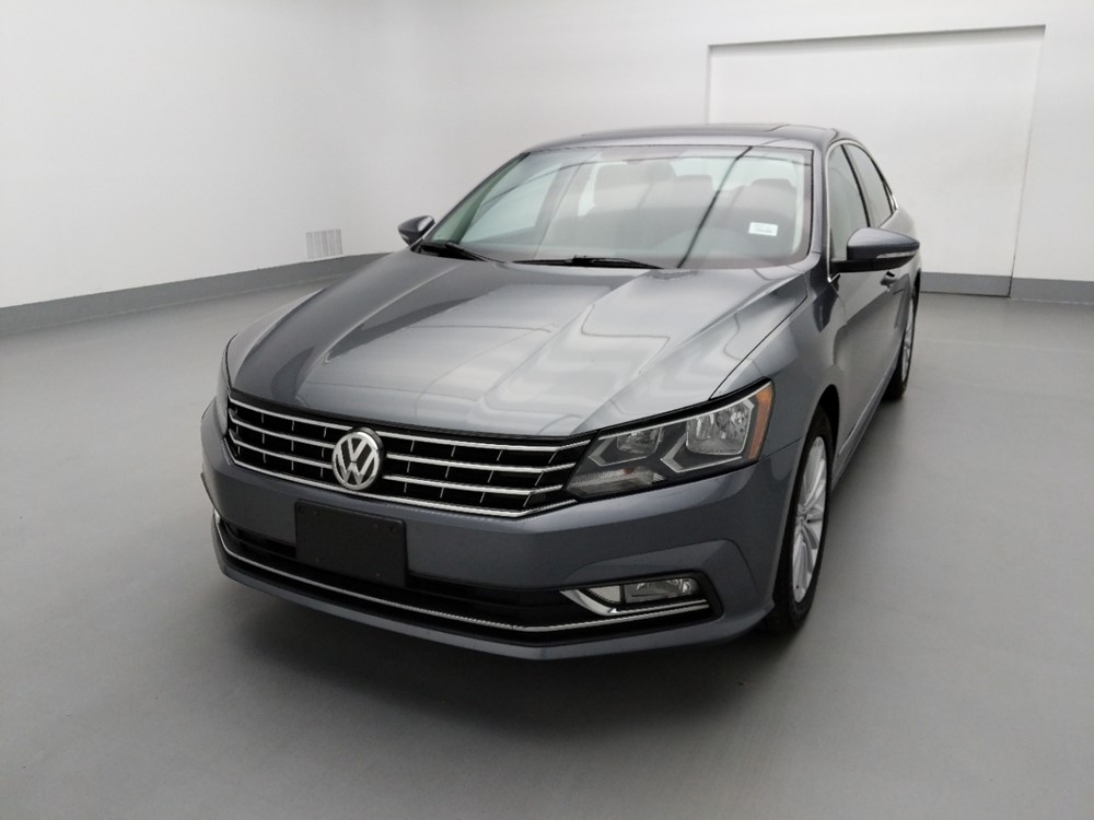 2016 Volkswagen Passat - Driver Front Hood