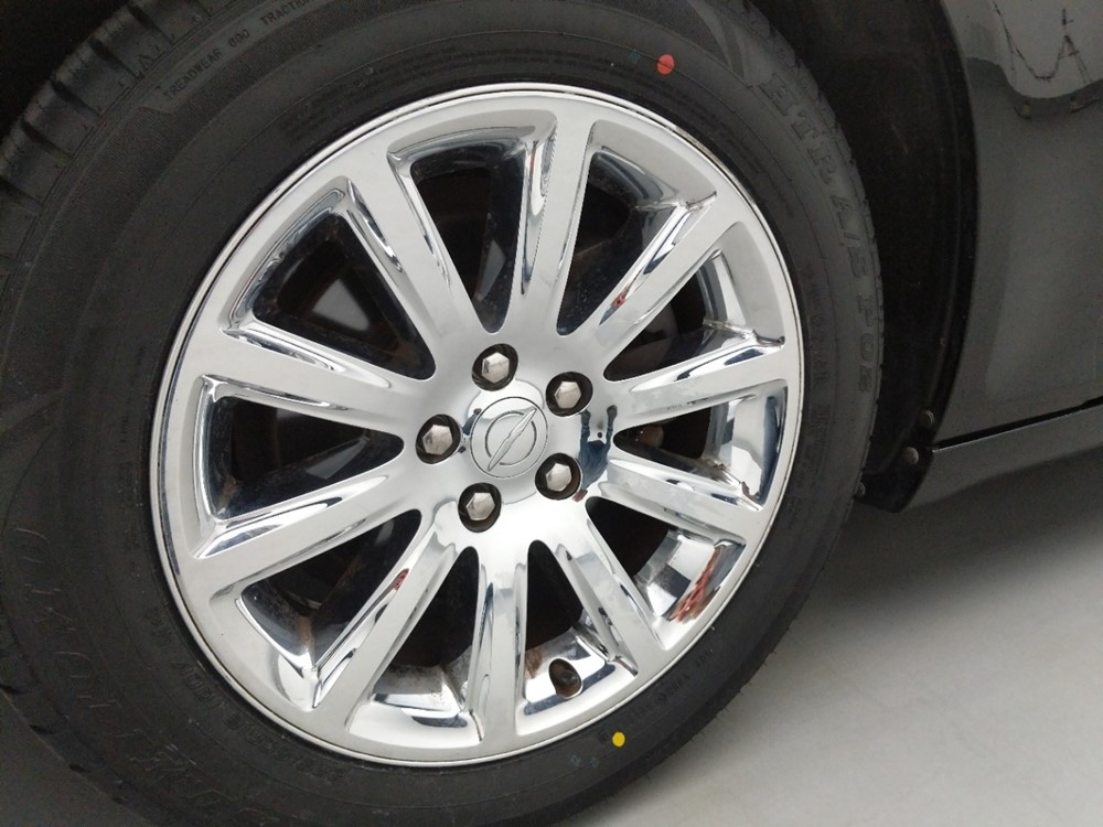 2012 Chrysler 300 - Wheel